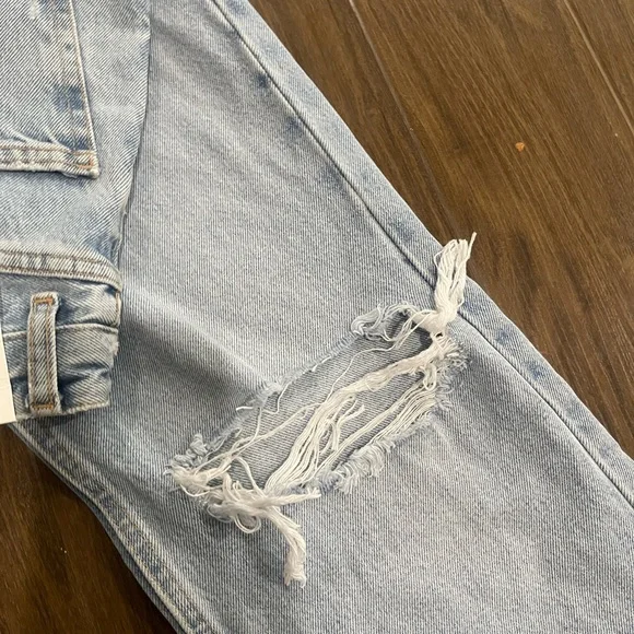 Zara blogger ripped blogger jeans
